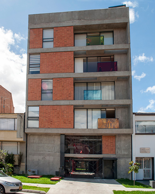 Mikán, Puente Largo